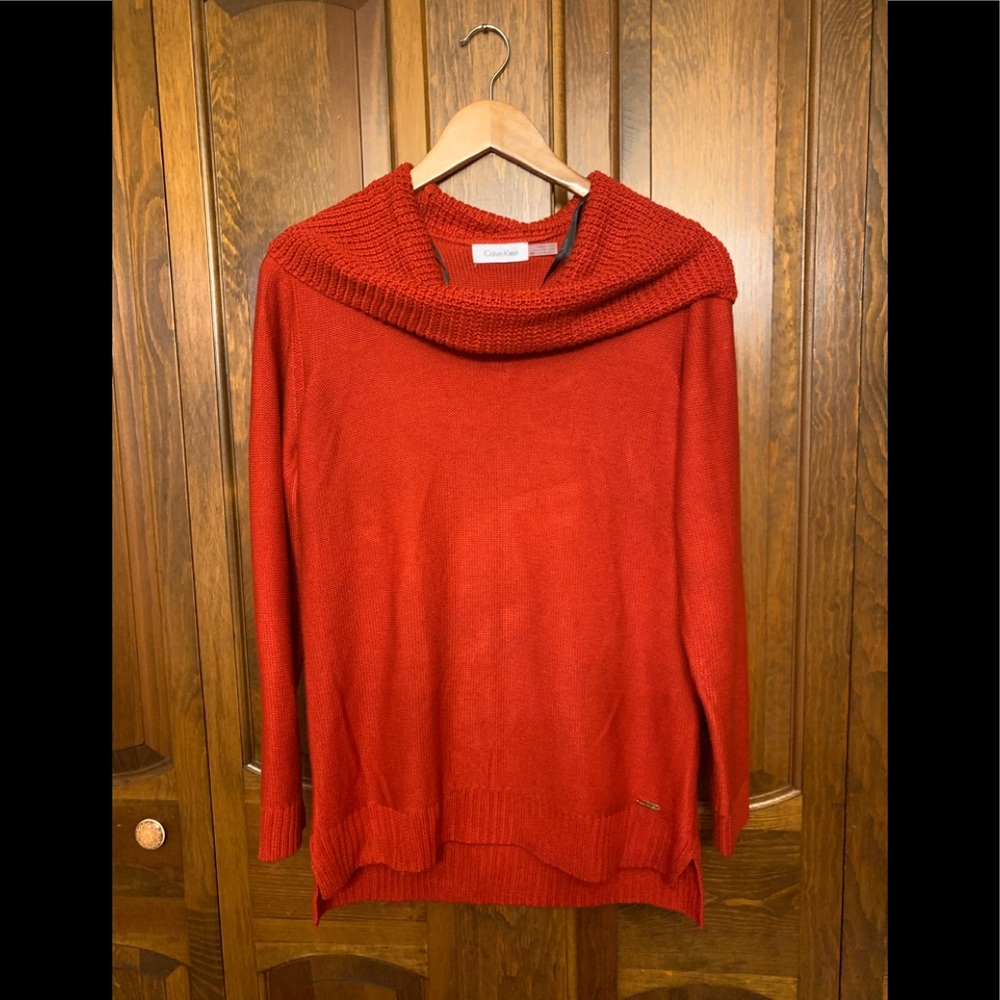 EUC Calvin Klein size L red